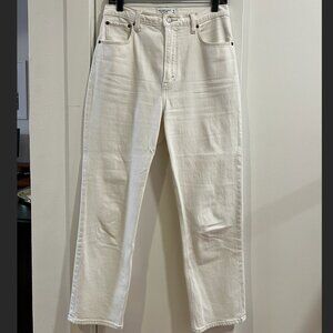 Abercrombie - Ultra High Rise Straight Jean (Size 29)